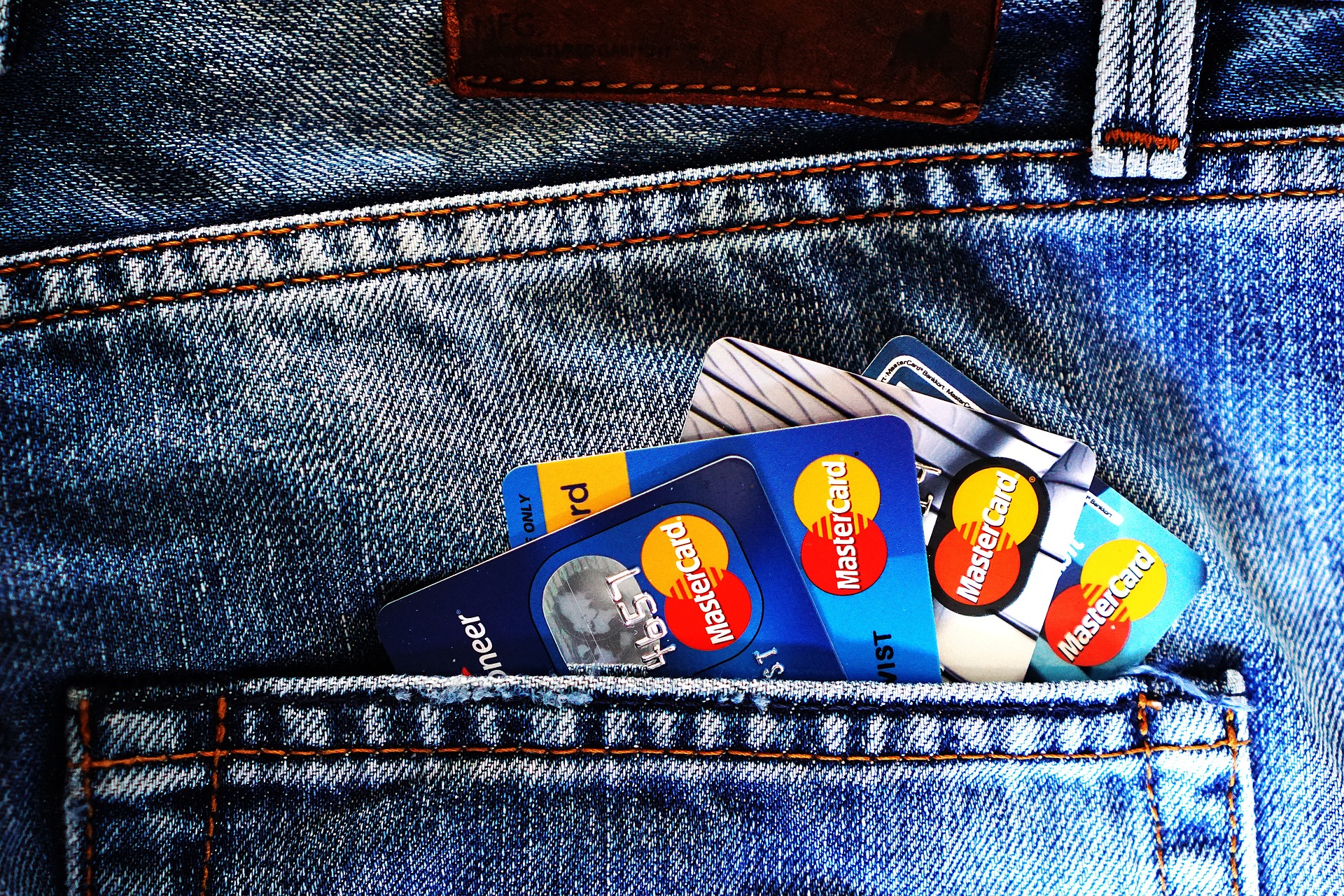 differenza tra bancomat e carta di credito